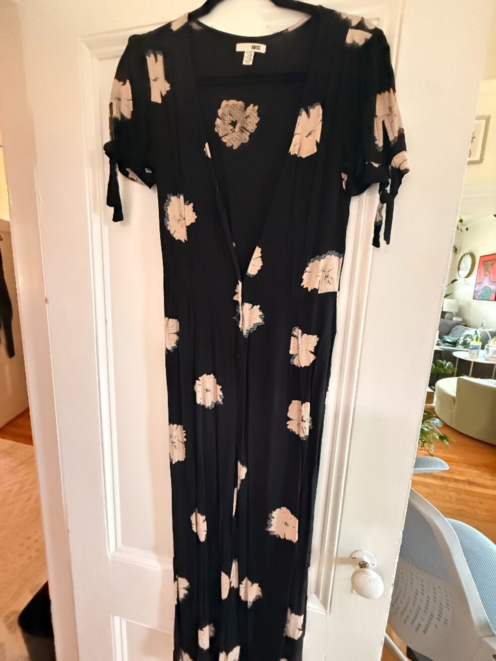 Gorgeous Black and Flower JUMPSUIT Size Small - perfect for wedding guests